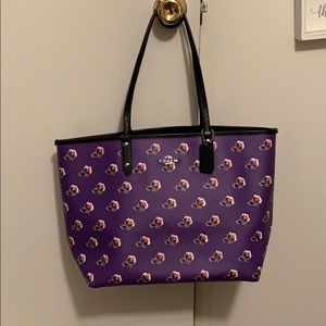 Large Reversible Tote w/Pouch